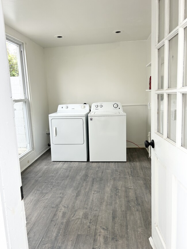 laundry room - 435 McKean St