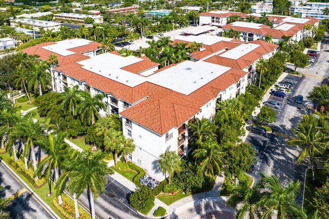 Building Photo - 2205 Tuscany Way