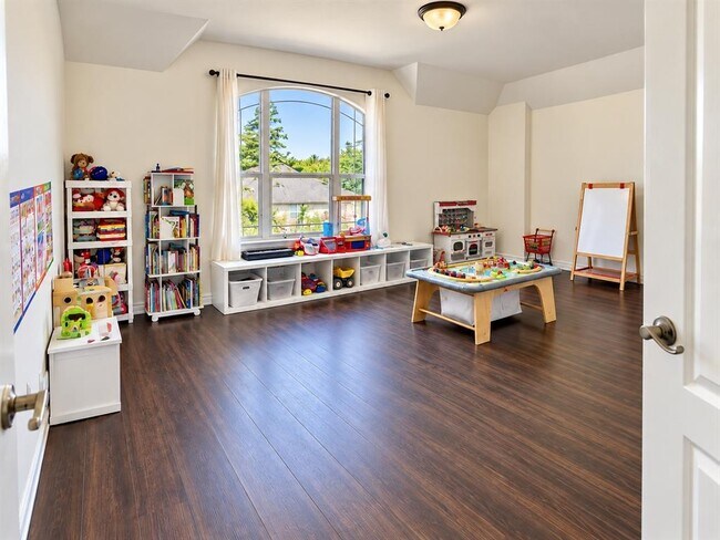 Building Photo - 17002 Brewer Blackbird Dr