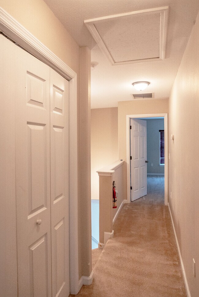 Building Photo - 2295 Del Carmel Way