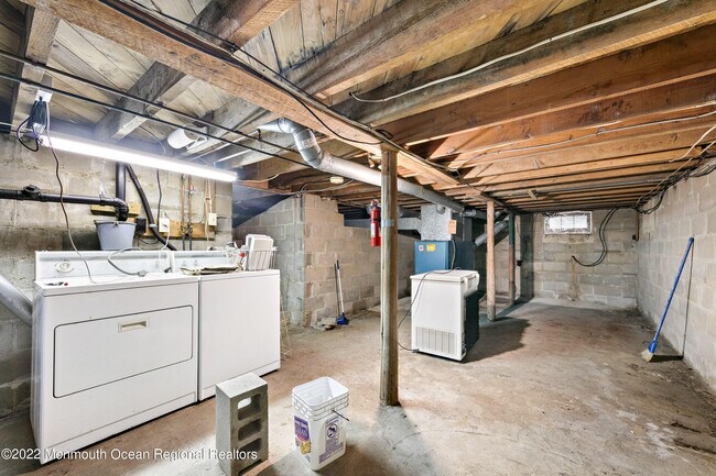 Building Photo - 21 Toms River Rd