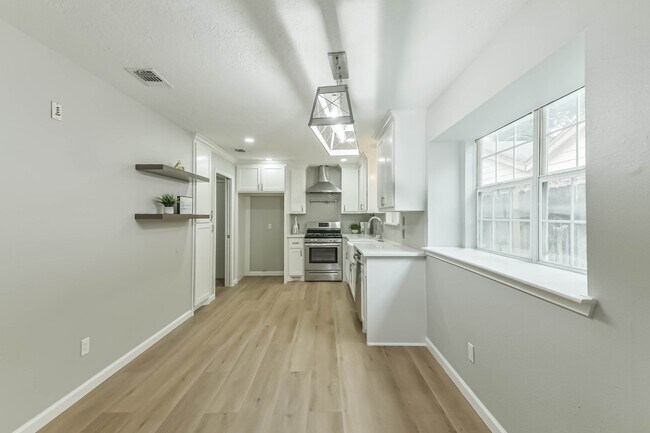Building Photo - 11523 Early Mist Ct