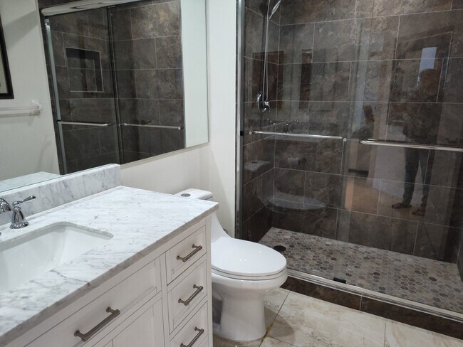 Building Photo - 1065 Borghese Ln