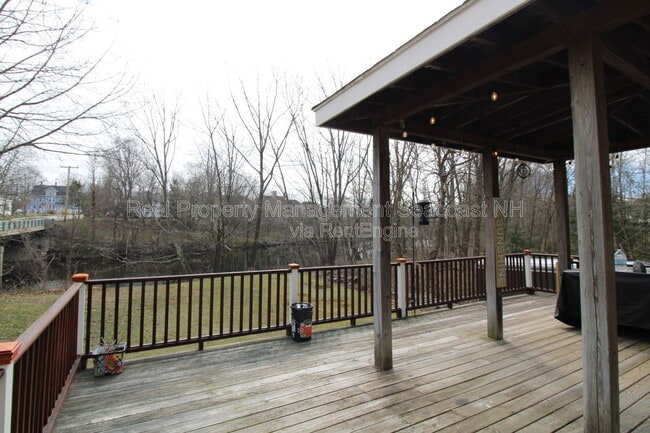 Building Photo - 68 4th St