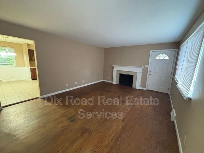 Building Photo - 4420 Roosevelt Blvd