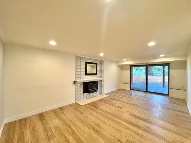 Building Photo - Great home for rent