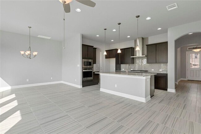 Building Photo - 4628 Katherine Dr