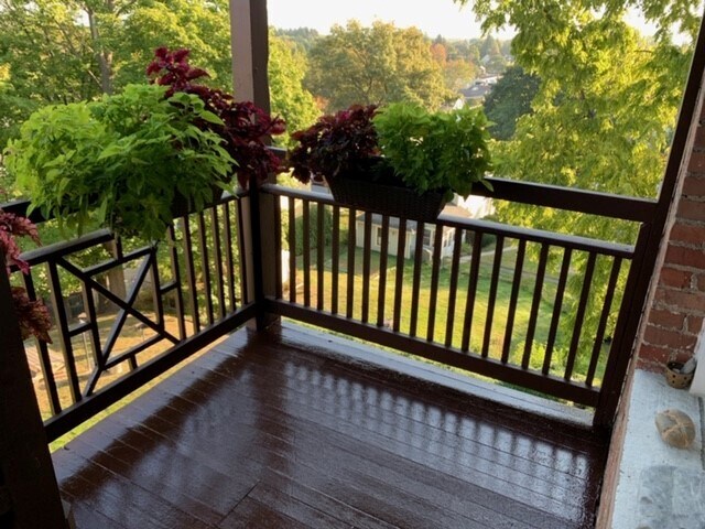 balcony - 77 Prospect St