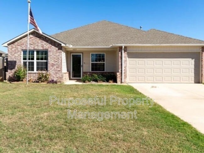 Primary Photo - 1425 Sandstone Dr