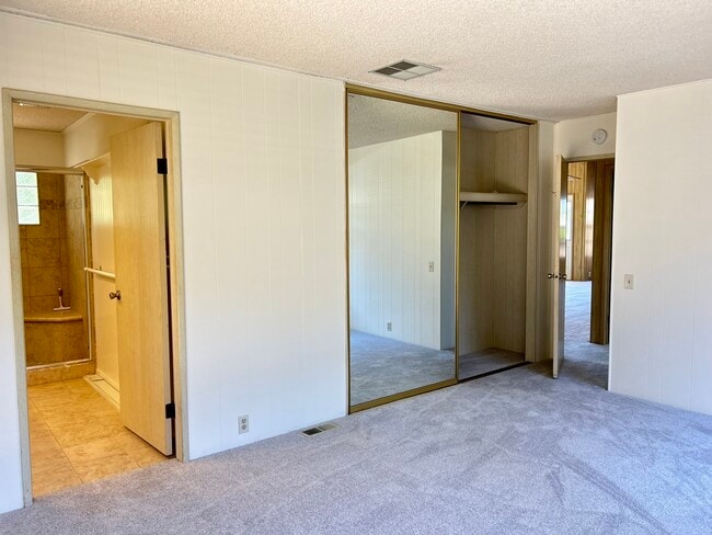 Building Photo - 140 Quail Way