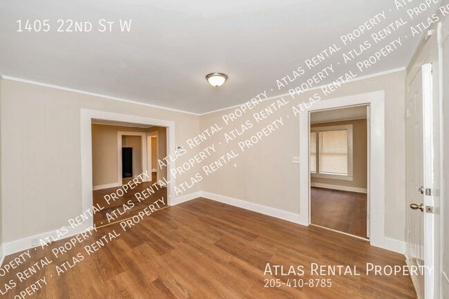 Building Photo - 1405 22nd St W
