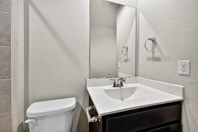 Building Photo - 1610 Bear Spring Dr