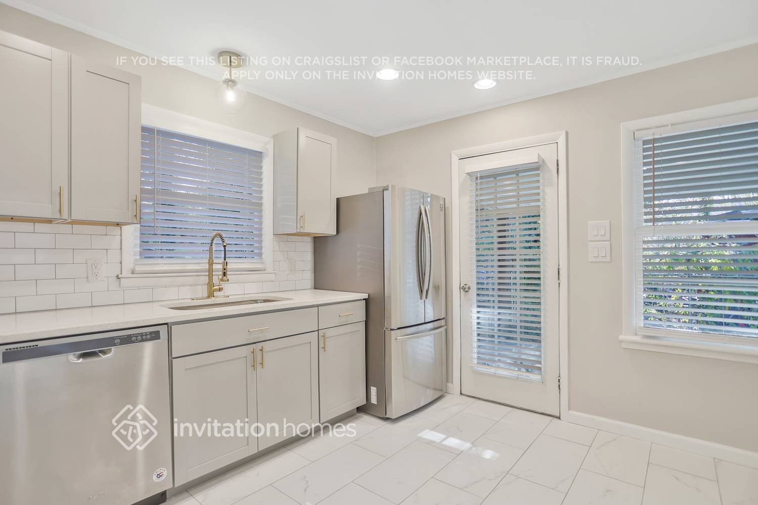 Building Photo - 3715 Wisteria Ln SW