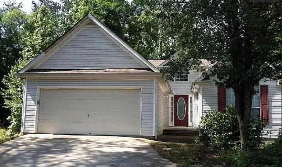 Primary Photo - 922 Sweetwater Way