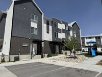 Building Photo - 63 E Hamblin Ln