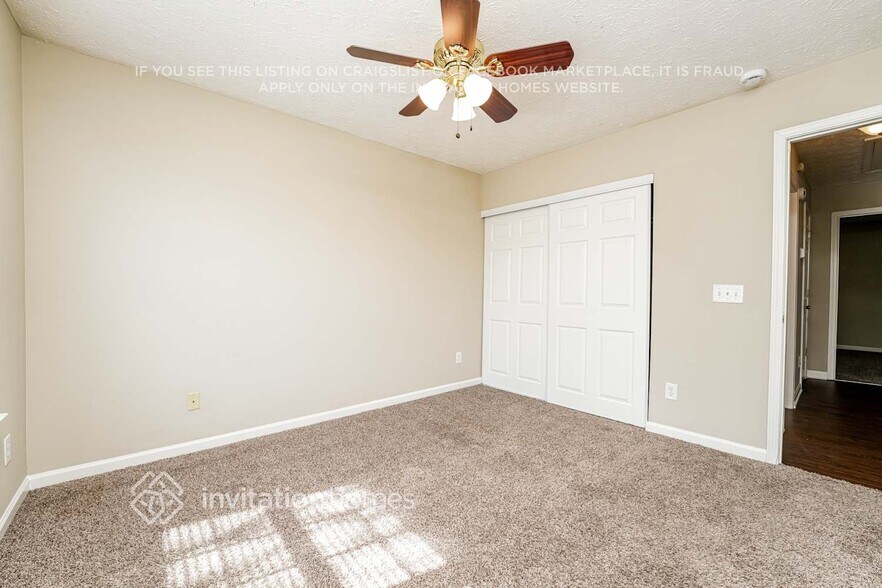 Building Photo - 1026 Hawthorn Ln