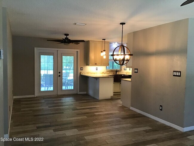 Building Photo - 2859 Kingston Ln