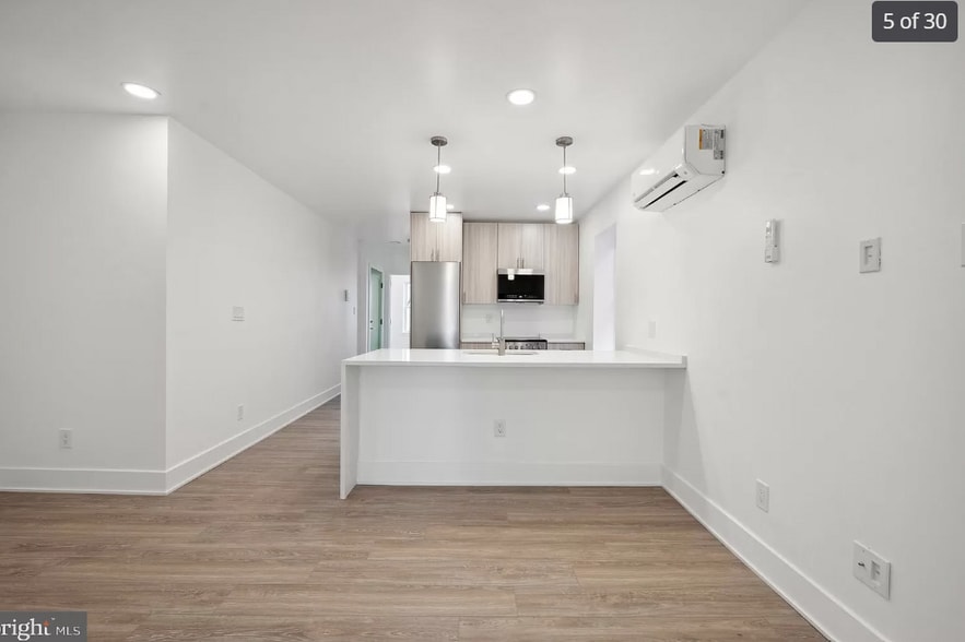 Building Photo - 5043 SPRUCE St