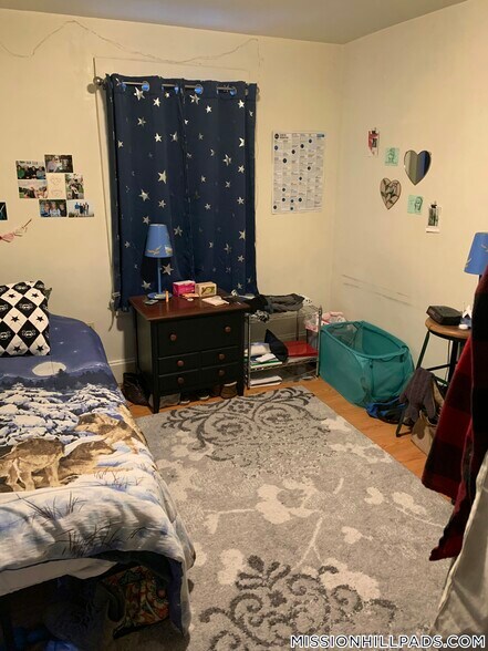 Building Photo - 2 Shepherd Ave