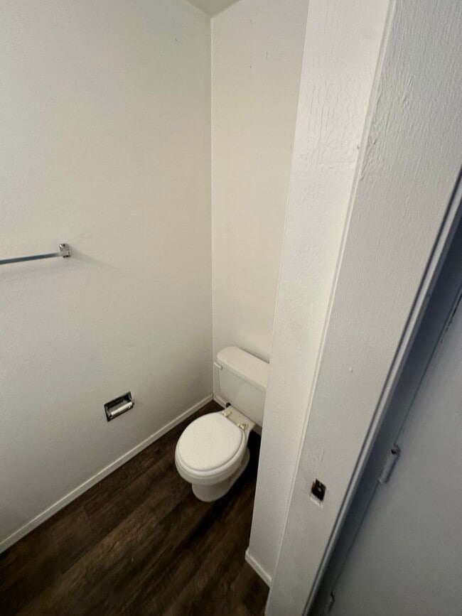 Building Photo - Water, Sewer, Garbage paid