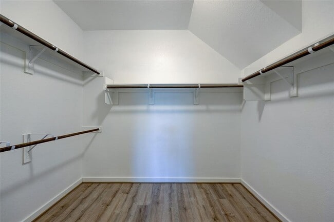Building Photo - 17404 Bay Skipper Dr