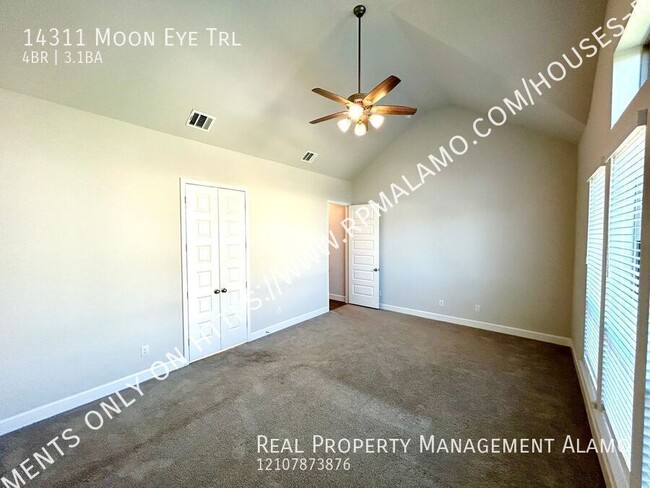 Building Photo - AVAILABLE NOW! Lovely 4 Bedroom / 3.5 Bath...