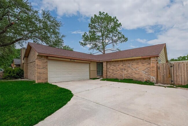 Primary Photo - 16250 Rancho Blanco Dr