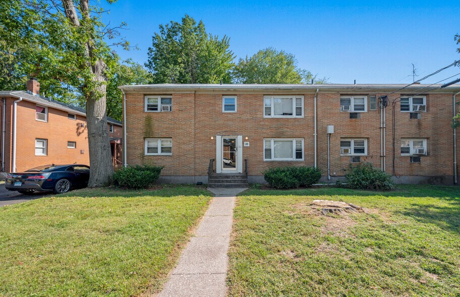 Primary Photo - 22 Deerfield Ct