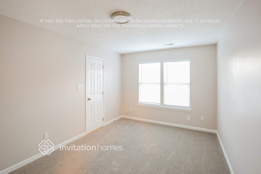 Building Photo - 9626 Green Apple Dr