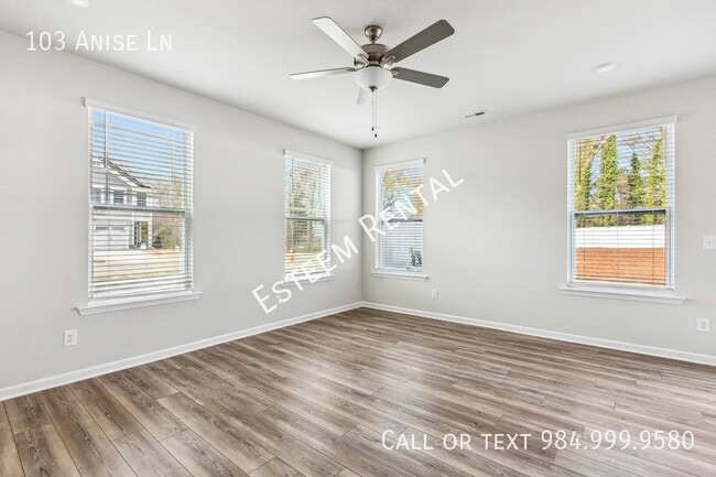 Building Photo - 103 Anise Ln