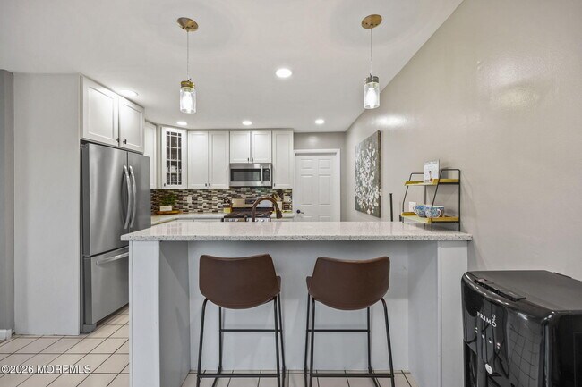 Building Photo - 2 Oyster Creek Dr