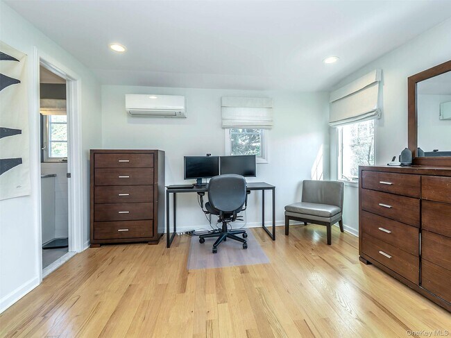 Building Photo - 17 Winans Pl