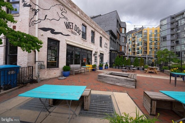 Building Photo - 2120 Vermont Ave NW