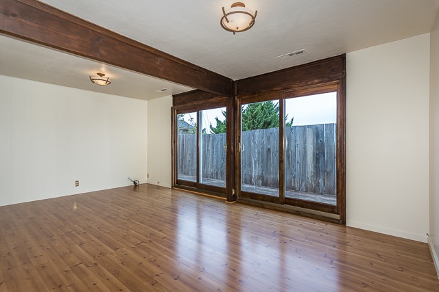 Building Photo - 1 Bedroom, 2 Bath House