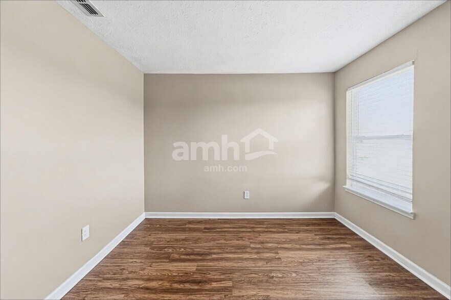 Building Photo - 10942 Alamosa Dr