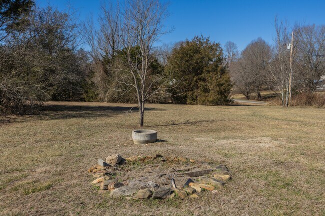 Building Photo - 2681 George York Rd