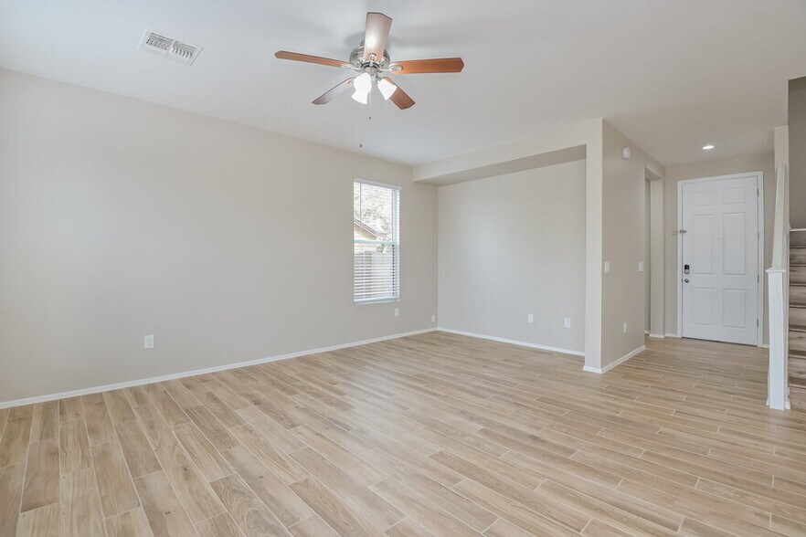 Building Photo - 4901 W Calle Don Alfonso