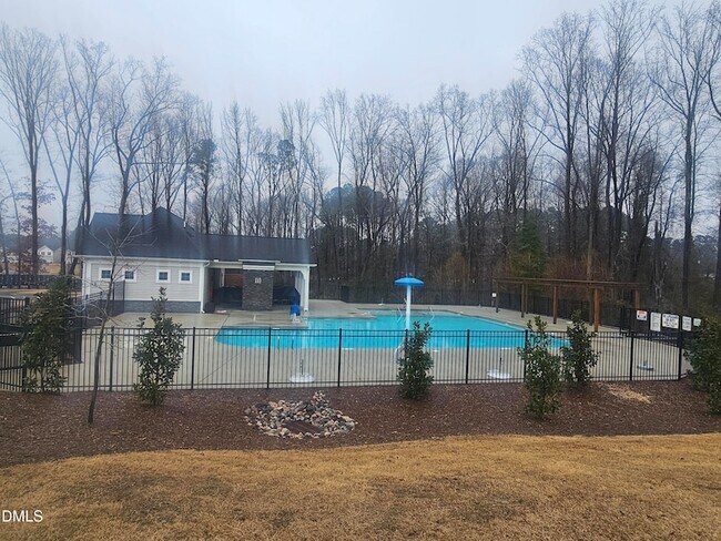 Building Photo - 945 Glowing Star Ln