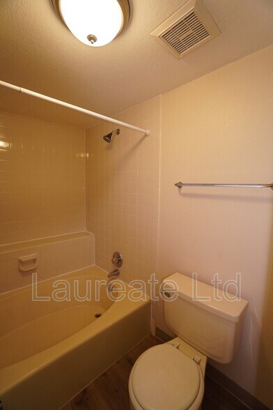 Building Photo - 15594 E Arizona Ave