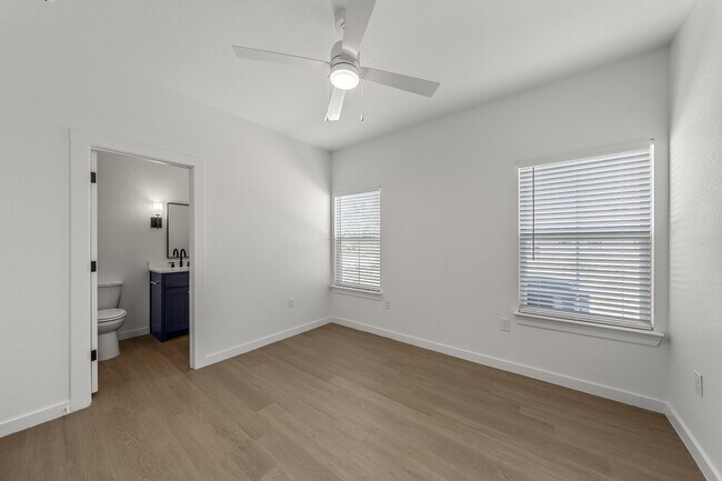 Building Photo - 1416 Speight Ave