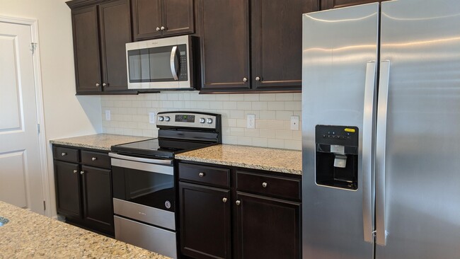 Building Photo - 544 Smoky Crossing Way