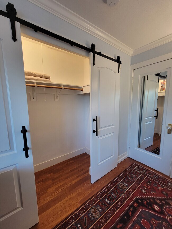 Building Photo - 3540 M St