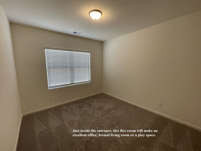 Building Photo - Beautiful 4BR