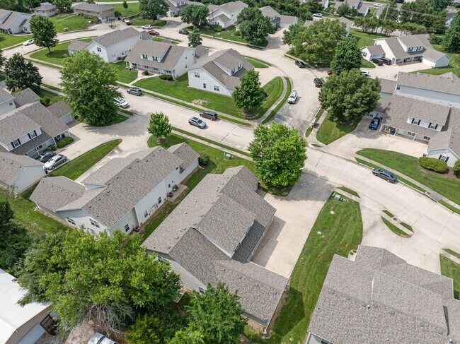 Building Photo - 1716-1718-1718 Juniper Dr