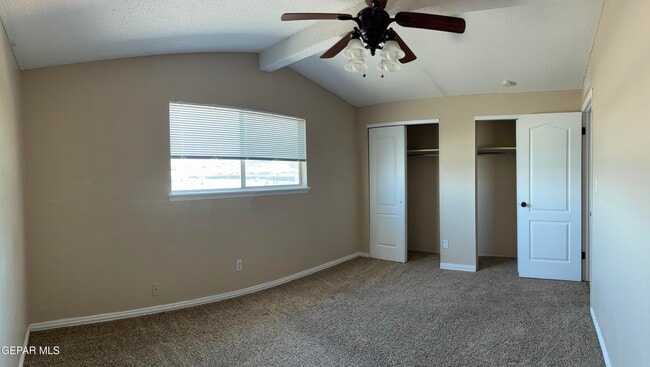 Building Photo - 5527 Carousel Dr