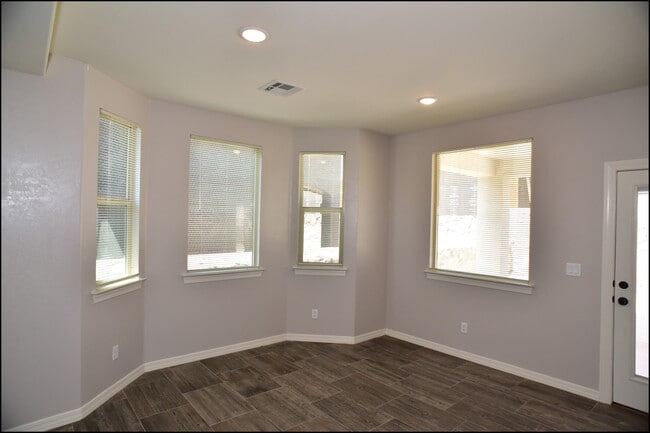 Building Photo - 10617 Hidden Palm Pl