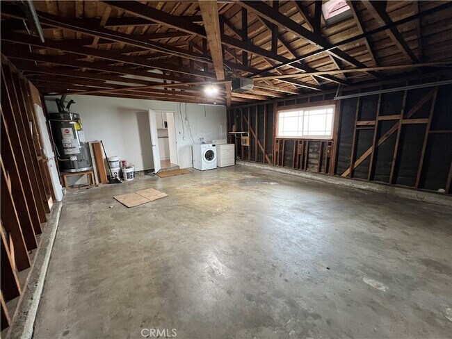 Building Photo - 2125 Edmore Ave