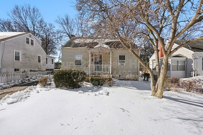 Building Photo - 1404 S Quincy St