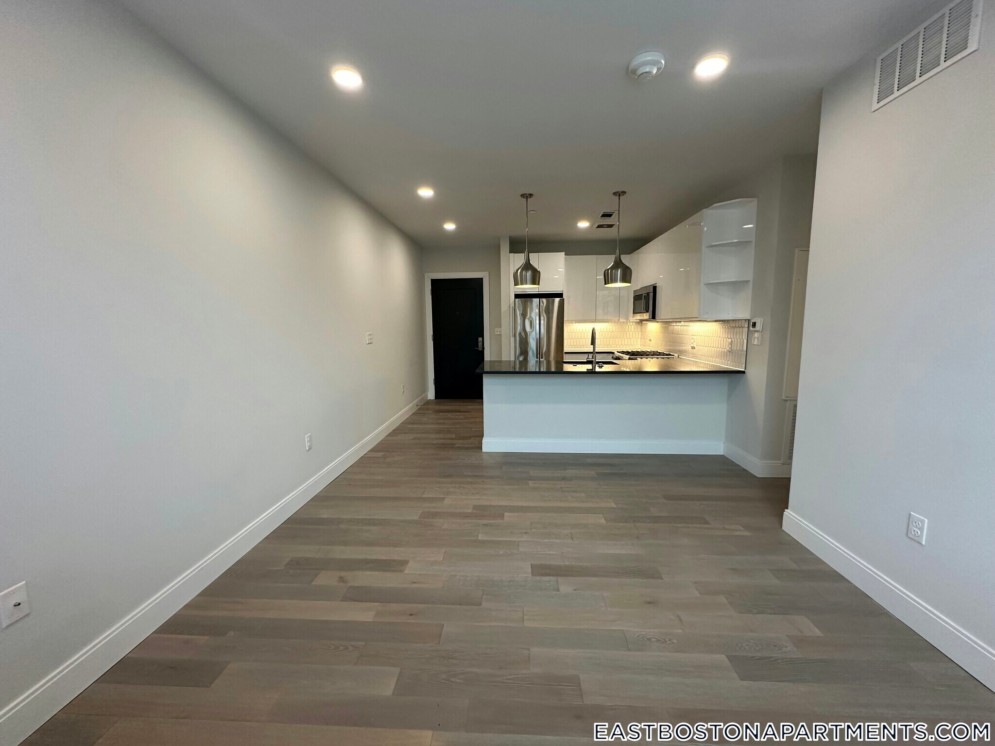 Building Photo - 152 Liverpool St