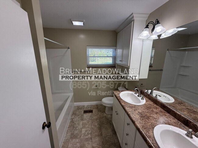 Building Photo - 3239 Morganton Rd